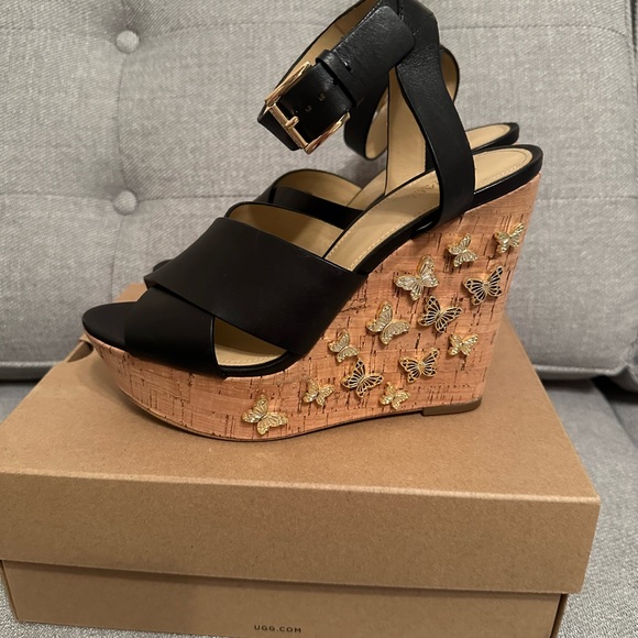 MICHAEL Michael Kors leather wedges with butterfly details 🦋 - Picture 3 of 6